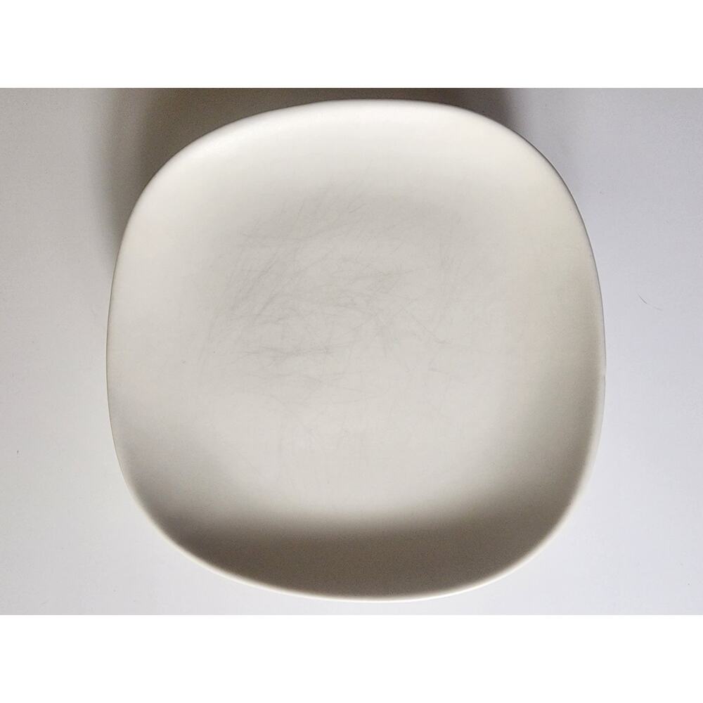 CRATE & BARREL Off White "Parallel" 7.5" Salad Dessert Plates - set of 4 - Picture 6 of 8